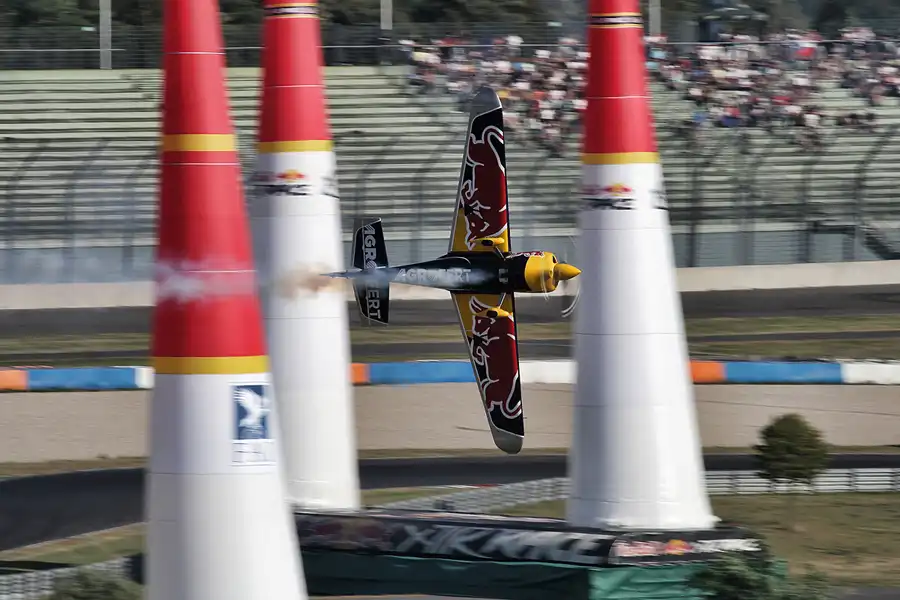 022 | 2016 | Eurospeedway | Red Bull Air Race – Master Class N° 8 – Martin Sonka | © carsten riede fotografie