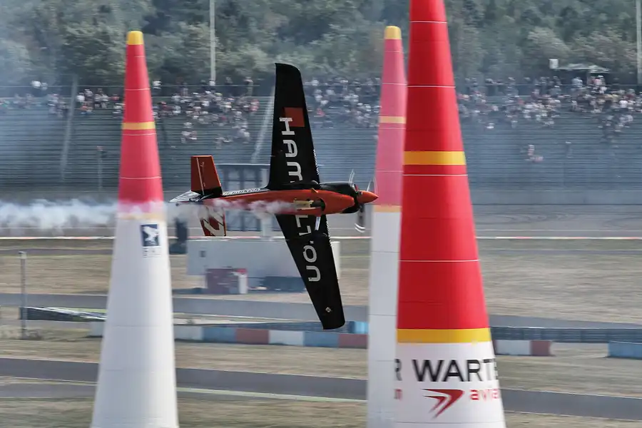 098 | 2016 | Eurospeedway | Red Bull Air Race – Master Class N° 27 – Nicolas Ivanoff | © carsten riede fotografie