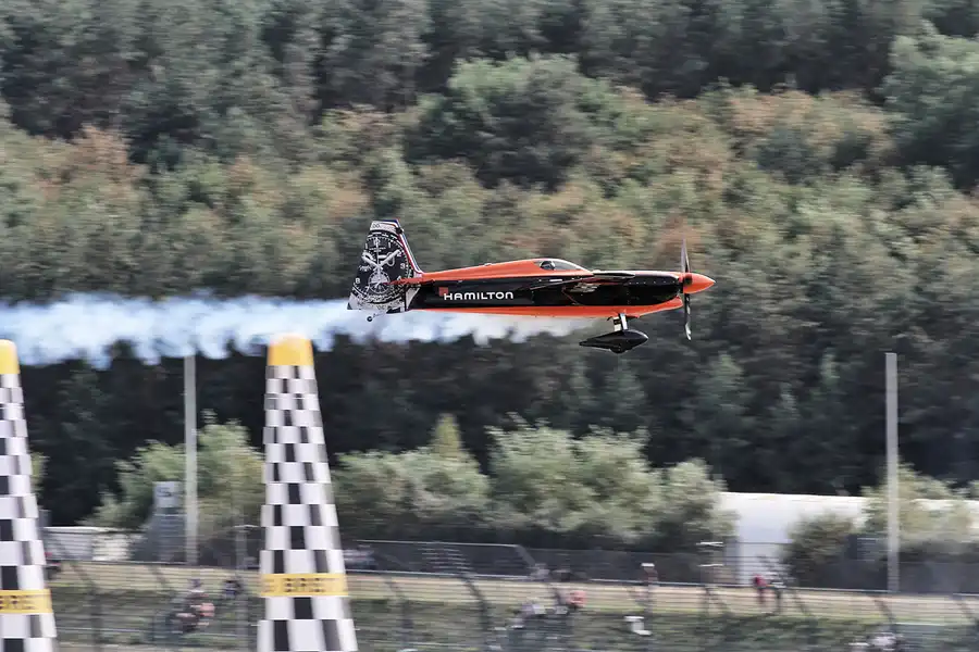 100 | 2016 | Eurospeedway | Red Bull Air Race – Master Class N° 27 – Nicolas Ivanoff | © carsten riede fotografie