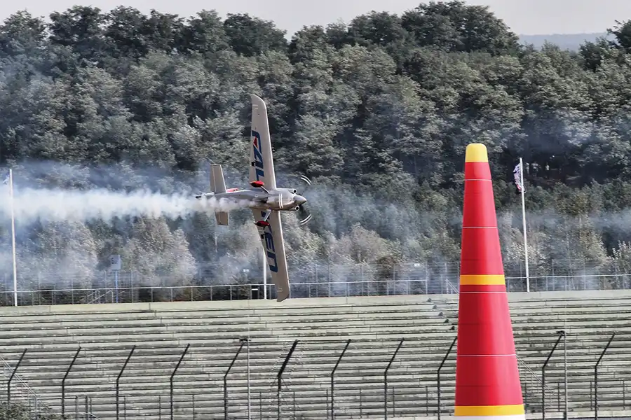 112 | 2016 | Eurospeedway | Red Bull Air Race – Master Class N° 31 – Yoshihide Muroya | © carsten riede fotografie