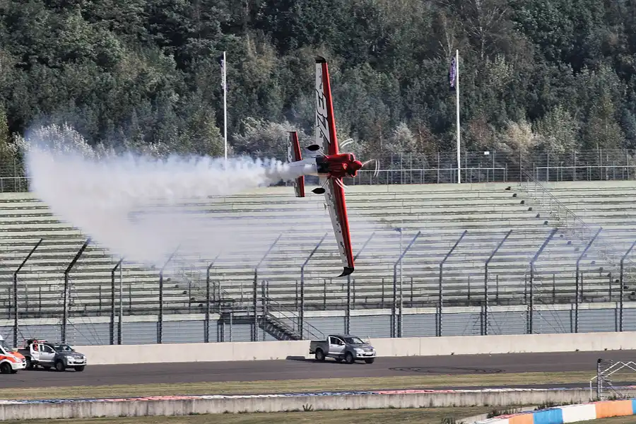 131 | 2016 | Eurospeedway | Red Bull Air Race – Master Class N° 37 – Peter Podlunsek | © carsten riede fotografie