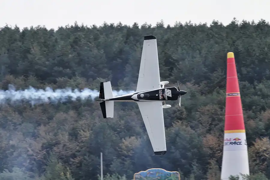162 | 2016 | Eurospeedway | Red Bull Air Race – Master Class N° 99 – Michael Goulian | © carsten riede fotografie