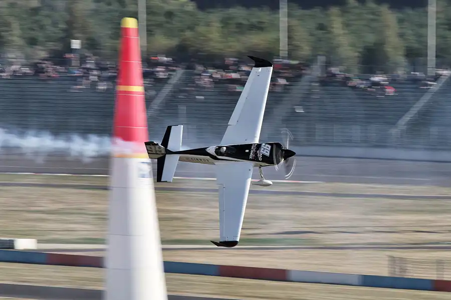 164 | 2016 | Eurospeedway | Red Bull Air Race – Master Class N° 99 – Michael Goulian | © carsten riede fotografie