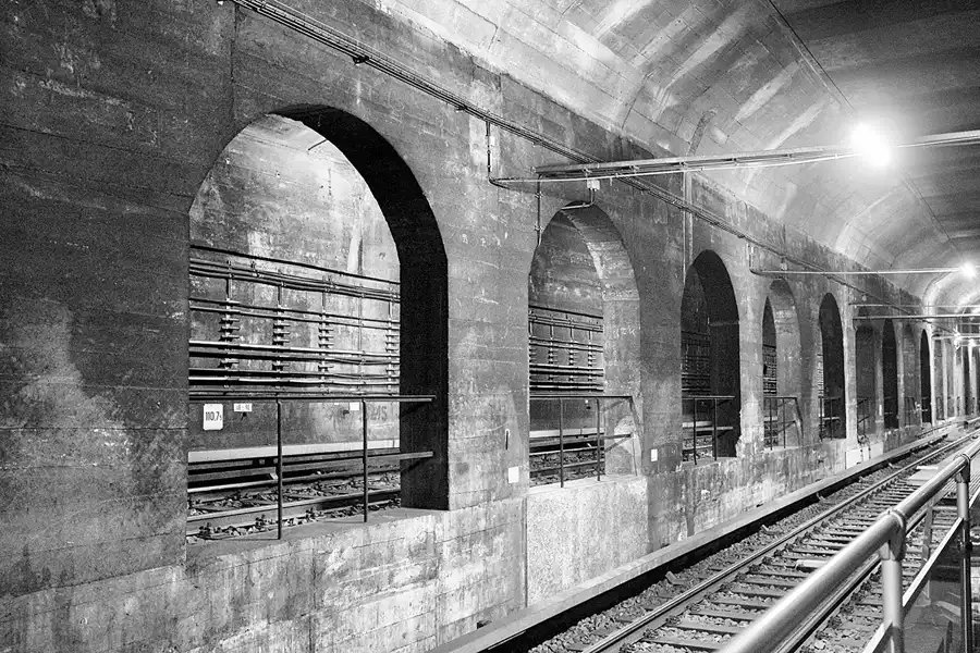 015 | 2016 | Berlin | U-Bahn-Cabrio-Tunnel-Tour | © carsten riede fotografie