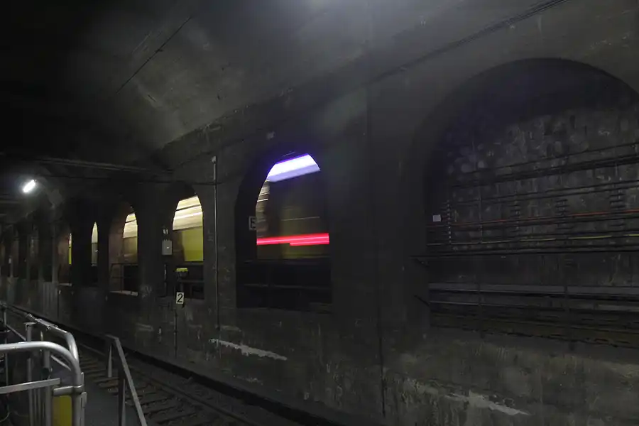 017 | 2016 | Berlin | U-Bahn-Cabrio-Tunnel-Tour | © carsten riede fotografie