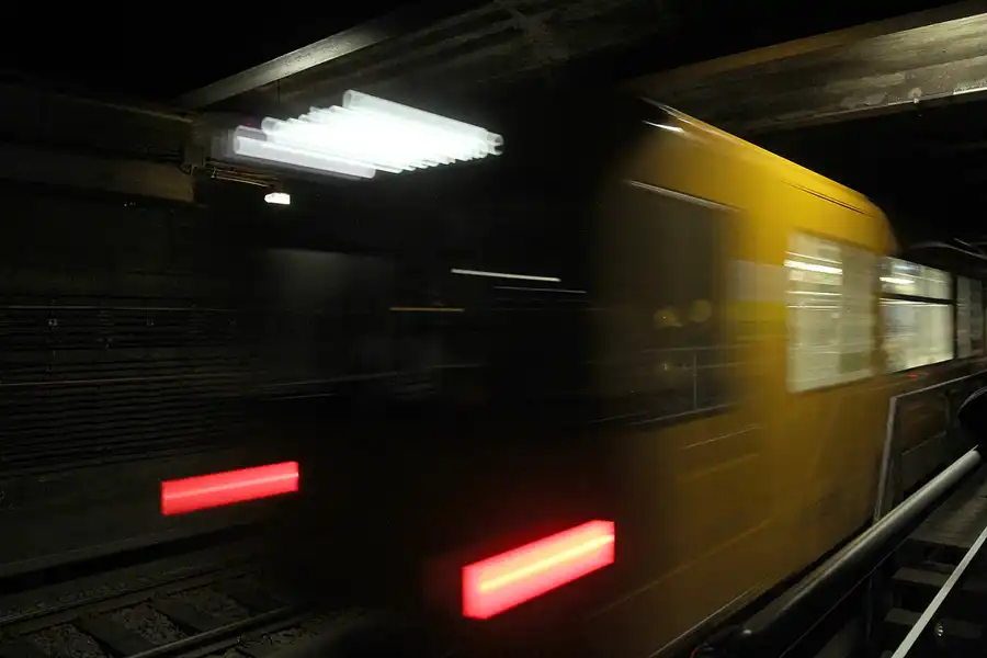 035 | 2016 | Berlin | U-Bahn-Cabrio-Tunnel-Tour | © carsten riede fotografie
