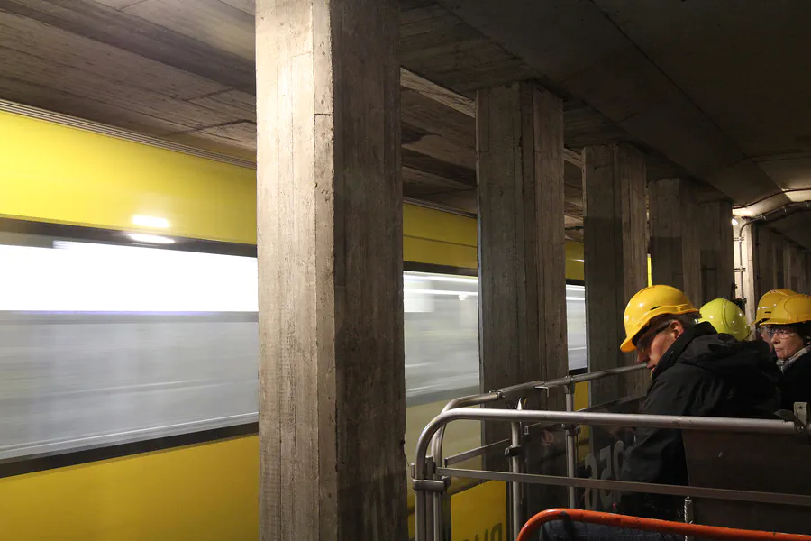 026 | 2016 | Berlin | U-Bahn-Cabrio-Tunnel-Tour | © carsten riede fotografie