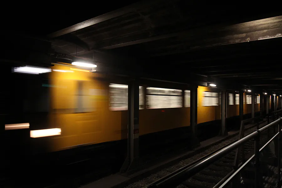 036 | 2016 | Berlin | U-Bahn-Cabrio-Tunnel-Tour | © carsten riede fotografie