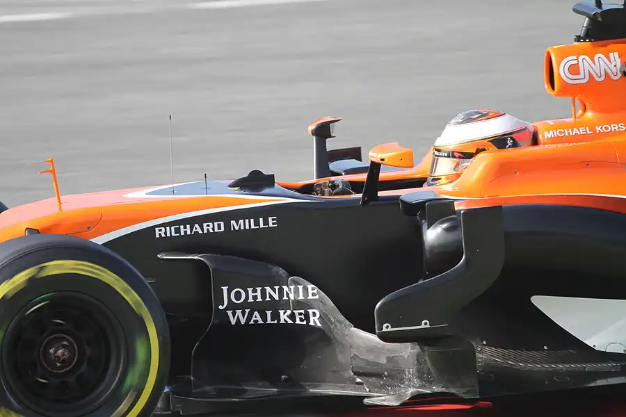 142 | 2017 | Barcelona | McLaren-Honda MCL32 | Stoffel Vandoorne | © carsten riede fotografie