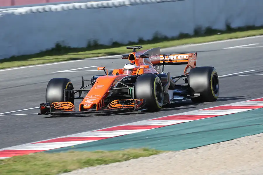 143 | 2017 | Barcelona | McLaren-Honda MCL32 | Stoffel Vandoorne | © carsten riede fotografie