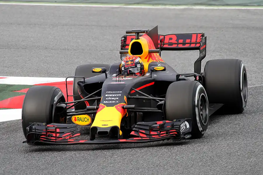 210 | 2017 | Barcelona | Red Bull-TAG Heuer RB13 | Max Verstappen | © carsten riede fotografie
