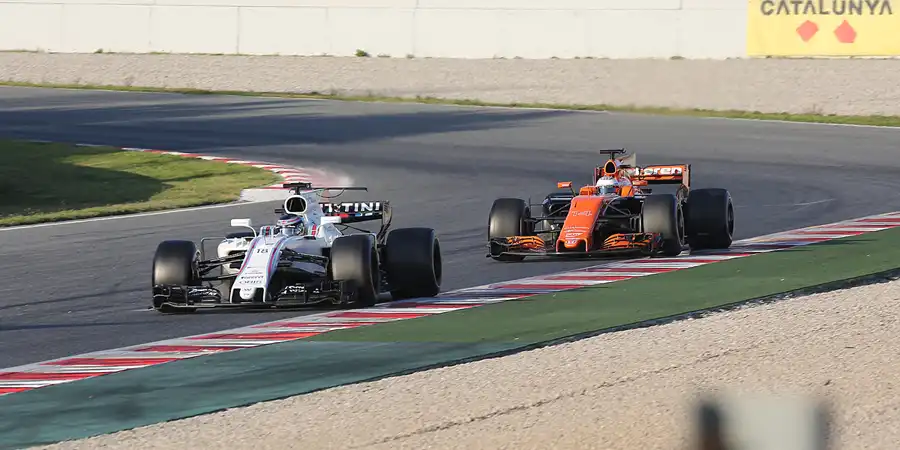 360 | 2017 | Barcelona | Williams-Mercedes-AMG FW40 | Lance Stroll + McLaren-Honda MCL32 | Fernando Alonso | © carsten riede fotografie