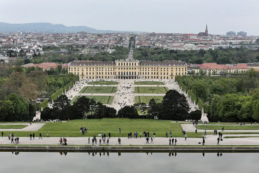 100 | 2017 | Wien | Schönbrunner Schlosspark – Schloss Schönbrunn | © carsten riede fotografie