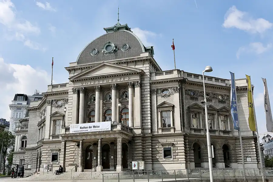 114 | 2017 | Wien | Volkstheater | © carsten riede fotografie