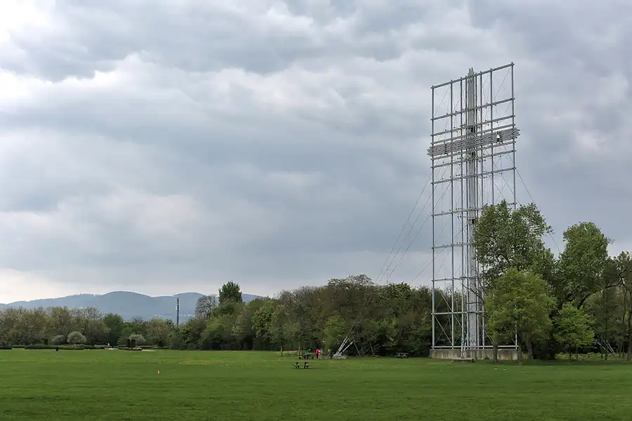 235 | 2017 | Wien | Donaupark – Papstkreuz | © carsten riede fotografie