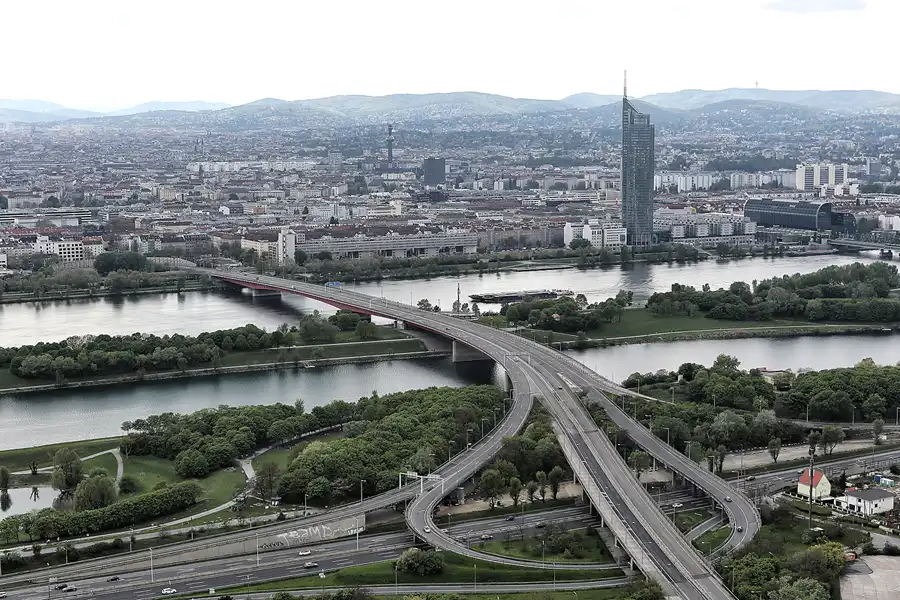 239 | 2017 | Wien | Blick vom Donauturm | © carsten riede fotografie