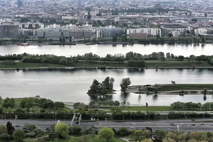 240 | 2017 | Wien | Blick vom Donauturm | © carsten riede fotografie