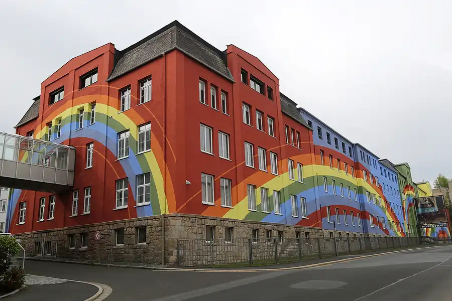 099 | 2017 | Selb | Regenbogenhaus – Rosenthal Outlet Center | © carsten riede fotografie