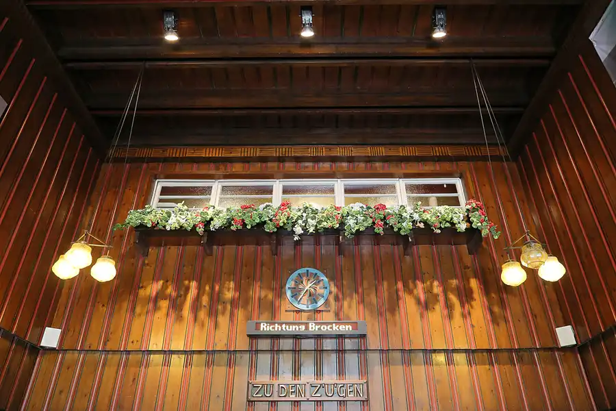 019 | 2017 | Wernigerode | Bahnhof Wernigerode Westerntor | © carsten riede fotografie