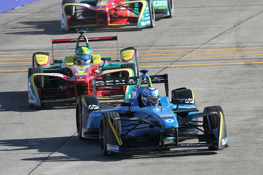090 | 2017 | Berlin | Renault Z.E.16 | Renault e.Dams | Nicolas Prost + ABT Schaeffler FE02 | Team ABT Schaeffler Audi Sport | Daniel Abt | © carsten riede fotografie