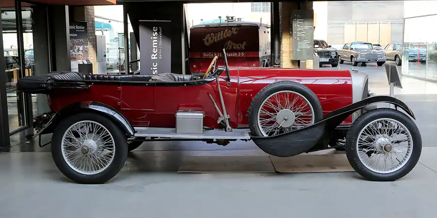 020 | 2017 | Berlin | Classic Remise | © carsten riede fotografie