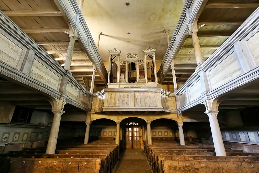 007 | 2017 | Lewin Brzeski | Kirche St. Peter und Paul | © carsten riede fotografie