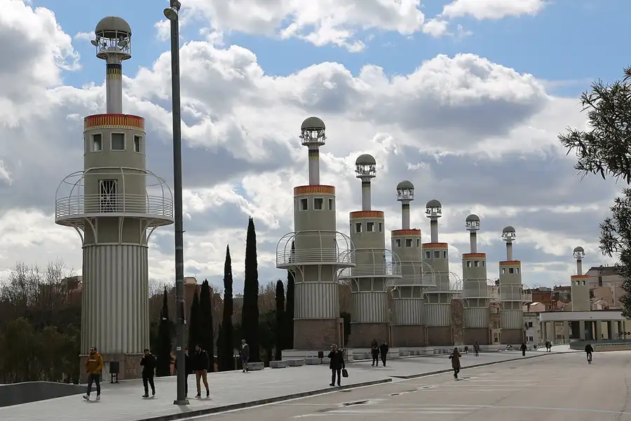127 | 2018 | Barcelona | Parc De L`Espanya Industrial | © carsten riede fotografie