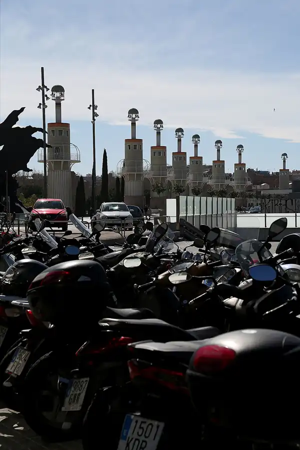 129 | 2018 | Barcelona | Parc De L`Espanya Industrial | © carsten riede fotografie