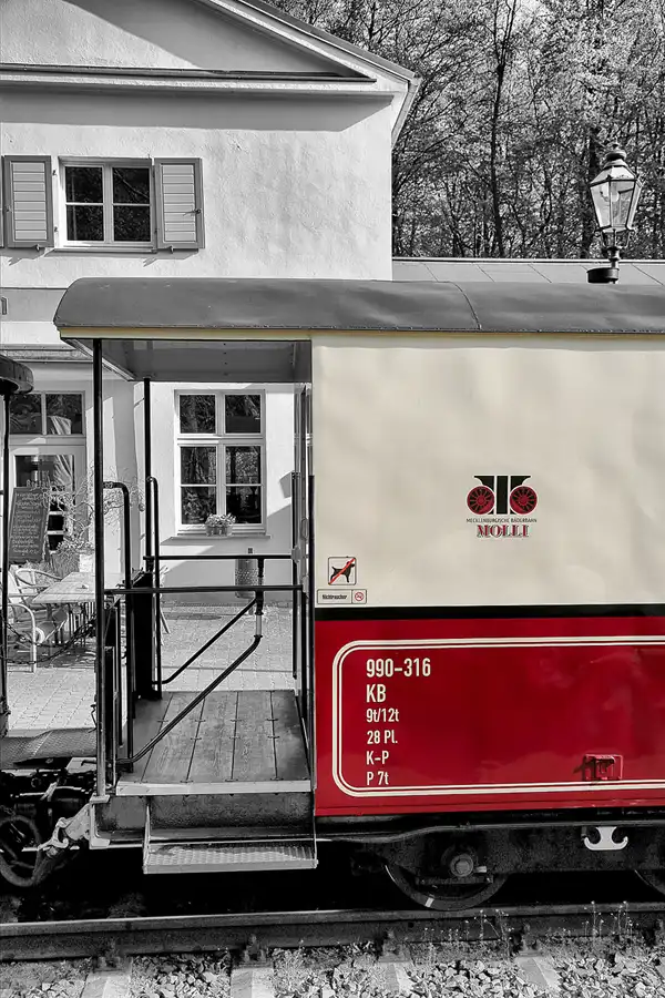 078 | 2018 | Heiligendamm | Mecklenburgische Bäderbahn Molli | © carsten riede fotografie