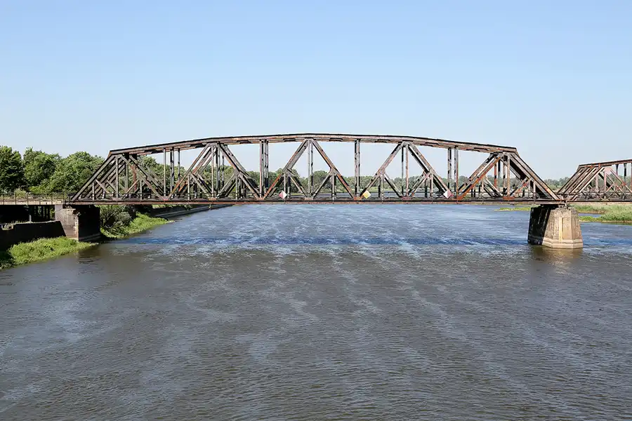 030 | 2018 | Kostrzyn nad Odrą – Küstrin-Kietz | Oder | © carsten riede fotografie