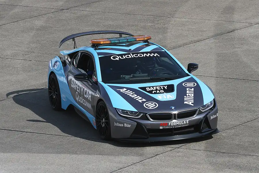 108 | 2018 | Berlin | Tempelhof Field – Safety Car | © carsten riede fotografie