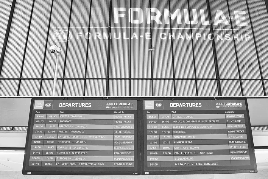 130 | 2018 | Berlin | Tempelhof Field | © carsten riede fotografie