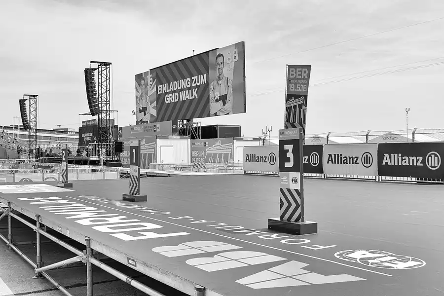 134 | 2018 | Berlin | Tempelhof Field | © carsten riede fotografie