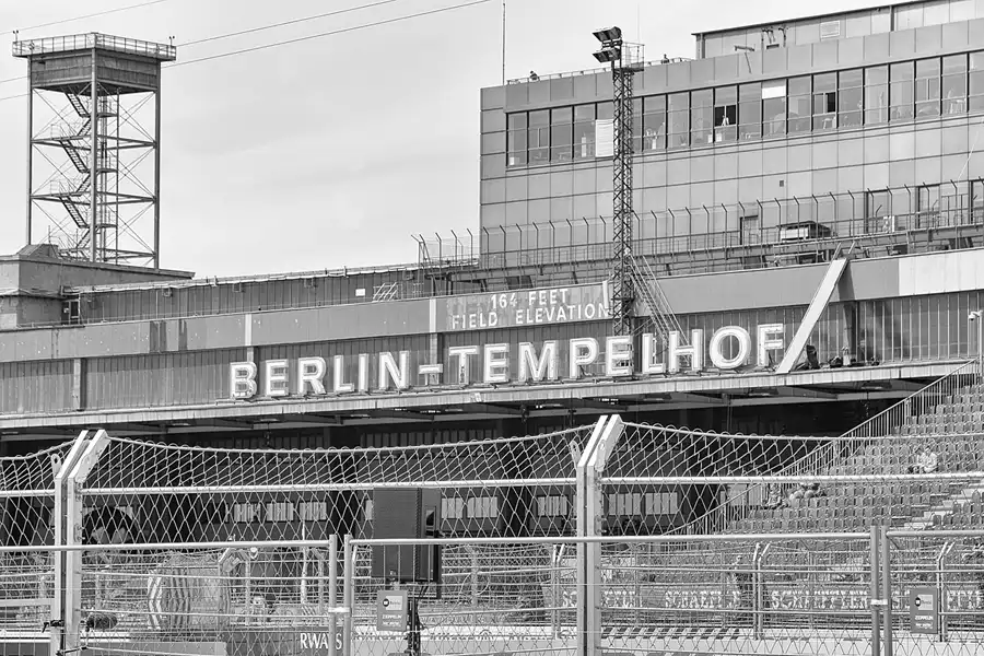143 | 2018 | Berlin | Tempelhof Field | © carsten riede fotografie