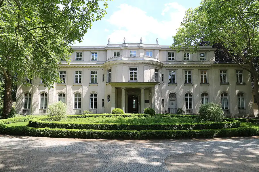 045 | 2018 | Berlin | Haus der Wannsee-Konferenz | © carsten riede fotografie