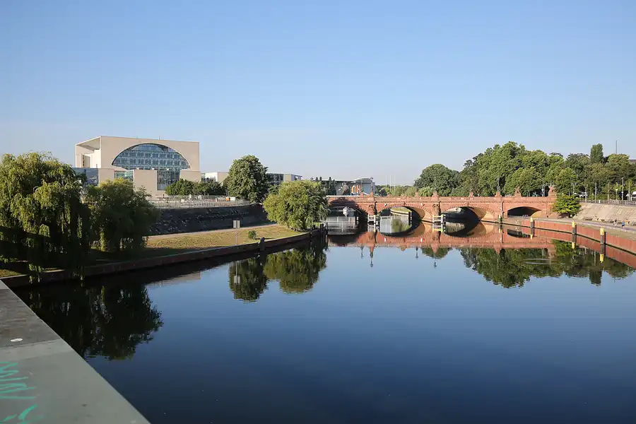 023 | 2018 | Berlin | Regierungsviertel | © carsten riede fotografie