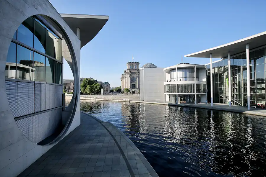 032 | 2018 | Berlin | Regierungsviertel | © carsten riede fotografie