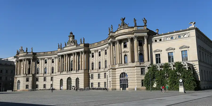 043 | 2018 | Berlin | Humboldt-Universität zu Berlin – Juristische Fakultät | © carsten riede fotografie