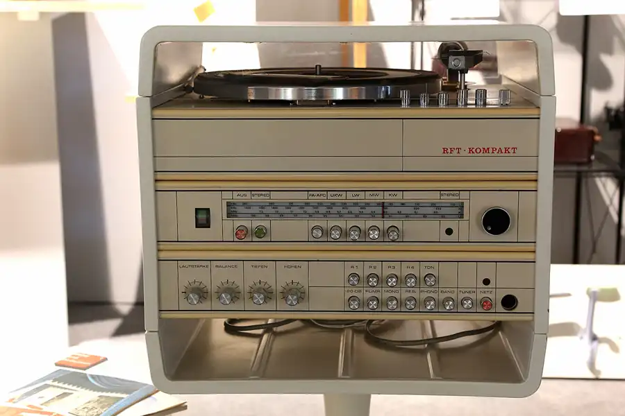 074 | 2018 | Dresden | Welt der DDR | © carsten riede fotografie