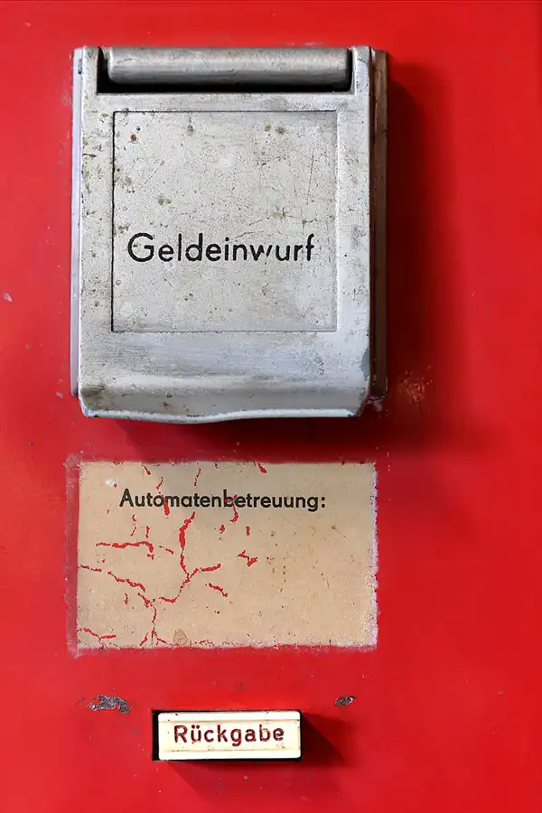 112 | 2018 | Dresden | Welt der DDR | © carsten riede fotografie