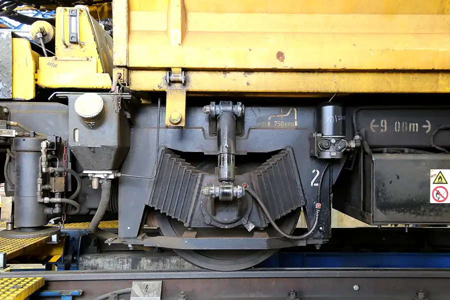 021 | 2018 | Berlin | DB Netz AG – Maschinenpool – Werkstatt Berlin-Grunewald | © carsten riede fotografie