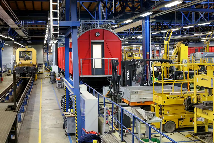 064 | 2018 | Berlin | DB Netz AG – Maschinenpool – Werkstatt Berlin-Grunewald | © carsten riede fotografie