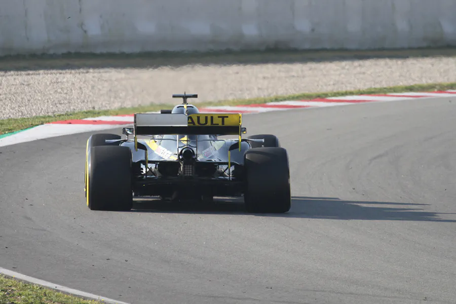 122 | 2019 | Barcelona | Renault R.S.19 | Daniel Ricciardo | © carsten riede fotografie