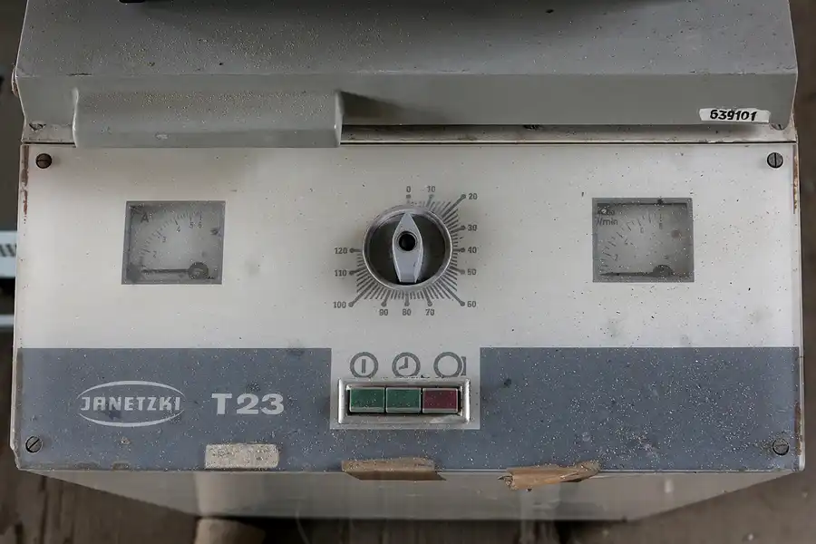 024 | 2019 | Hohenofen | VEB Feinpapierfabriken Neu Kaliss – Werk Hohenofen | Patent Papierfabrik | © carsten riede fotografie