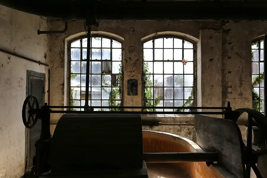 040 | 2019 | Hohenofen | VEB Feinpapierfabriken Neu Kaliss – Werk Hohenofen | Patent Papierfabrik | © carsten riede fotografie