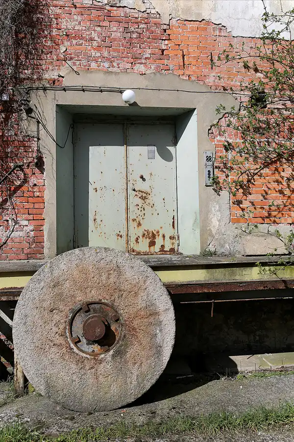 083 | 2019 | Hohenofen | VEB Feinpapierfabriken Neu Kaliss – Werk Hohenofen | Patent Papierfabrik | © carsten riede fotografie