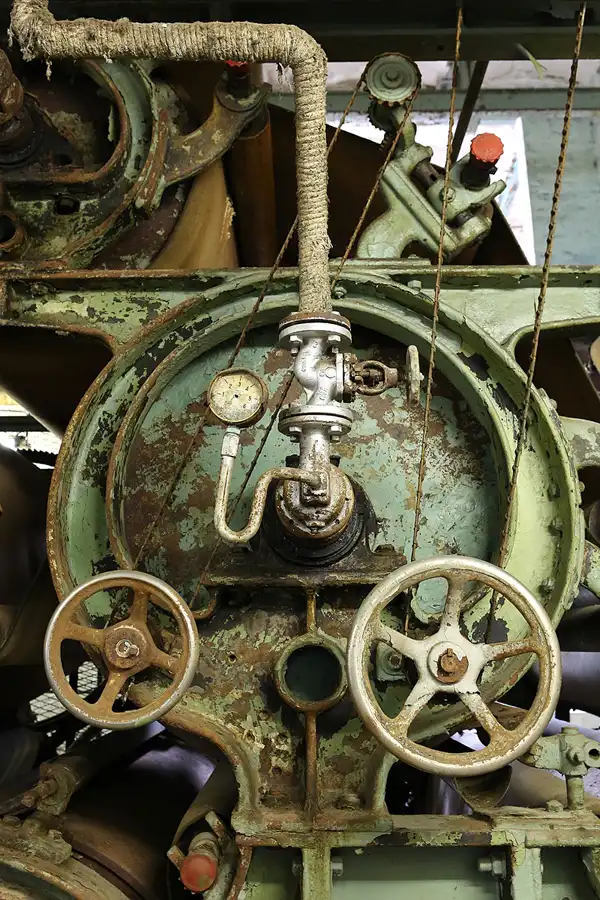 113 | 2019 | Hohenofen | VEB Feinpapierfabriken Neu Kaliss – Werk Hohenofen | Patent Papierfabrik | © carsten riede fotografie