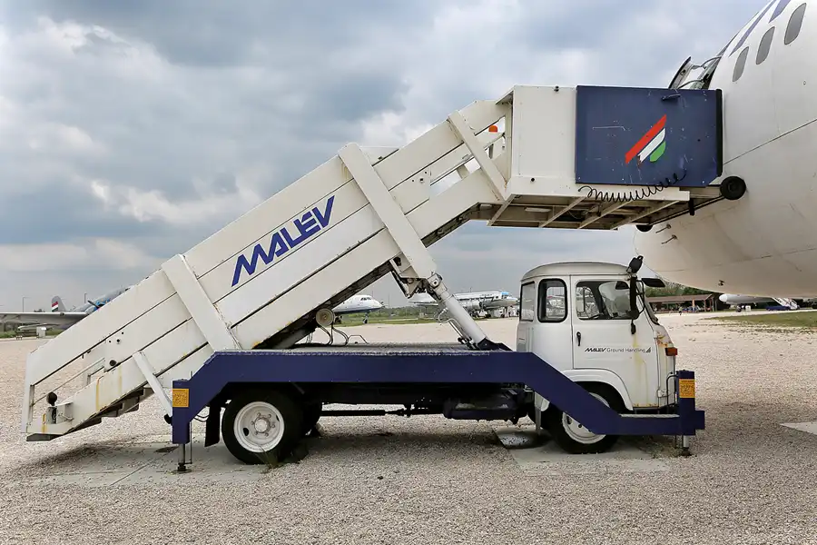 017 | 2019 | Budapest | Aeropark | © carsten riede fotografie