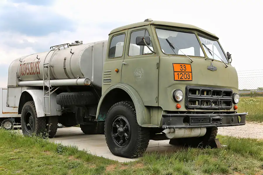 051 | 2019 | Budapest | Aeropark | © carsten riede fotografie