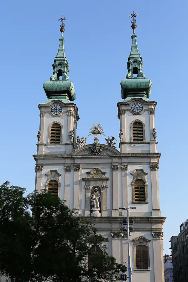 107 | 2019 | Budapest | Katholische Kirche – Felsővízivárosi Szent Anna-plébánia és templom | © carsten riede fotografie